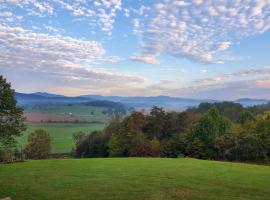 The Loft at Hebron Valley Overlook，位于Madison的公寓