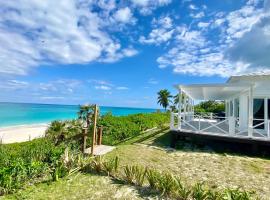 Eleuthera Retreat - Villa & Cottages on pink sand beachfront，位于North Palmetto Point的民宿