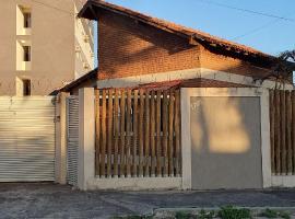 Casa Sol&Mar com Piscina na Beira da Praia Guriri，位于古里里的酒店