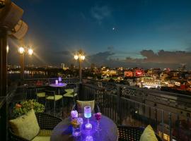 TrangTrang Premium Hotel & Sky Bar，位于河内的无障碍酒店