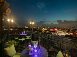 TrangTrang Premium Hotel & Sky Bar
