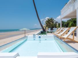 TheSkyCozy Beachfront，位于七岩的酒店