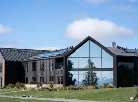 Haka House Lake Tekapo，位于特卡波湖的酒店