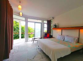 Lonos Circle Ocean View Room，位于Romblon的酒店