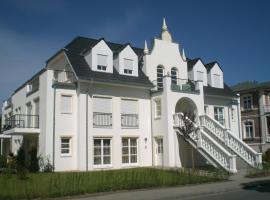Villa Katharina，位于奥斯赛拜-屈隆斯博恩的海滩酒店