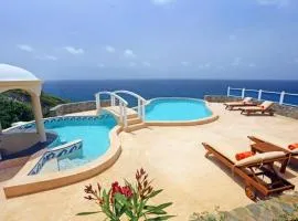 Sprawling Villa with Uninterrupted Sea Views - Equinox villa