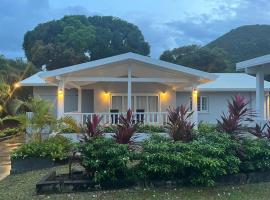 The Lane Rodney Bay is a newly renovated 3 bedroom house in the heart of Rodney Bay, home，位于洛尼湾村的乡村别墅