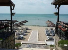 Divine Beach Resort Kumburgaz，位于大切克梅杰的酒店