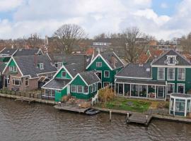 Pakhuys bij de Zaanse Schans，位于Zaandijk的乡村别墅