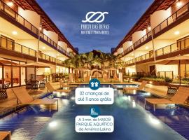 Porto das Dunas Boutique Praia Hotel，位于阿奎拉兹的带泳池的酒店