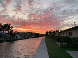 Waterfront Cabana 1 Key Largo，位于基拉戈的酒店