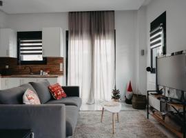 Minimal Condo，位于特里卡拉的分契式公寓