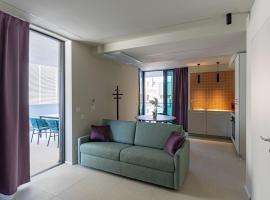 Aparthotel Zefiro com design, large terrace, bike, near beach and thermal，位于格拉多的酒店