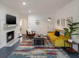 Quaint 1BD 1BA Bungalow，位于洛杉矶的酒店