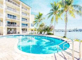 Elegant Waterfront Place for Two/Boca Ciega Resort