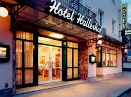 哈勒霍夫酒店，位于巴特哈尔的带停车场的酒店