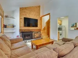 Keystone Condo with Hot Tub Access 2 Mi to Slopes!