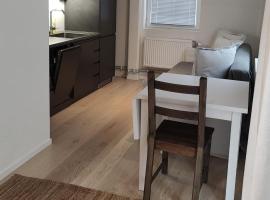 2- bed Apartment in Sollentuna，位于索伦蒂纳的酒店