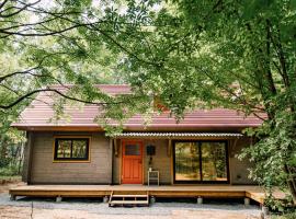 美瑛森林木屋 - 小紅帽，位于美瑛町的酒店