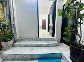 Private Entrance 2 Bedroom Apartment fully furnished，位于阿布扎比的酒店