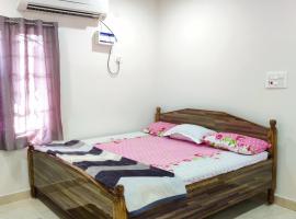 P V J RESIDENCY HOME Stay，位于Pithāpuram的民宿