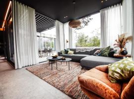 Maison Sauvage super modern near Somme-Leuze，位于索姆勒兹的酒店