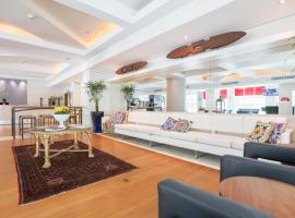 库里提巴佩斯塔纳酒店，位于库里提巴的酒店