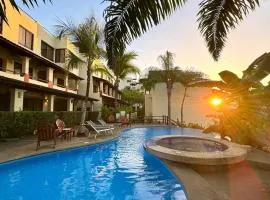 Peaceful Bliss Condo Inside A 6 Pool Complex