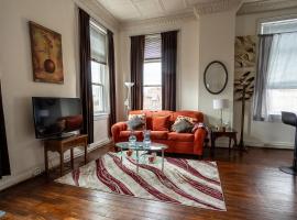 Cozy historic 3rdfl apartment，位于巴尔的摩的公寓
