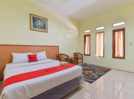 RedDoorz At Pondok Winagung Ciwidey，位于希维德的酒店