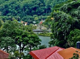 Sesatha lake Kandy，位于康提的旅馆