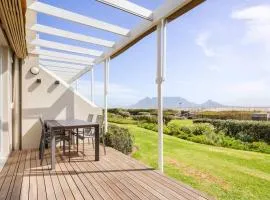 Dolphin Beach cabana Luxe beach cabana voor 4 personen direct aan het strand