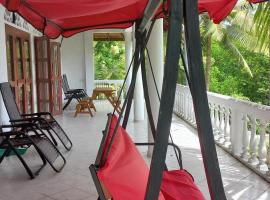 Shanon Lake Villa Surf Lodge，位于米迪加马东的酒店