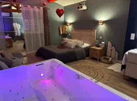 Mas Hinaiti - Suite romantique avec Spa et écran géant de cinéma