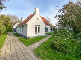 Amazing Home In Bergen Aan Zee With Wifi，位于滨海贝亨的乡村别墅