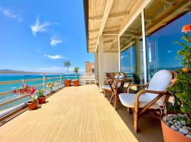 EKA Luxury Seaview Apartments，位于伏罗拉的酒店