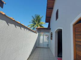 CASA DE PRAIA MARAVILHOSA PERUIBE，位于佩鲁伊比的度假屋