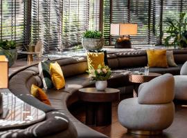 Le Louise Hotel Brussels - MGallery，位于布鲁塞尔Louise的酒店