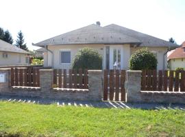 Holiday home in Balatonszentgyörgy 20189，位于Balatonszentgyörgy的酒店