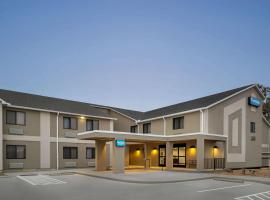 Travelodge by Wyndham Dexter，位于Dexter的酒店