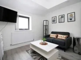 Luxury Redefined:Cardiff 1-bed