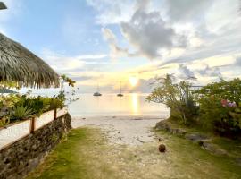 Meri Lodge Huahine XXThe Bee HouseXX，位于法勒的酒店