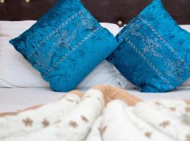 DREAM INN HOTEL - Ghana，位于Tokuse的酒店