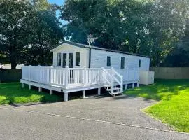 2 Bedroom Caravan NV23, Lower Hyde, Shanklin, Isle of Wight