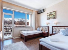 Panoramic SPA Hotel，位于Chorwoq的酒店