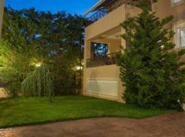 Dana's Luxury Maisonette，位于沃洛斯的酒店