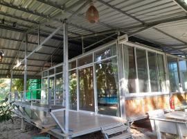 เคียงคลองโฮมสเตย์(สวนโควินท์)，位于Ban Bang Pa Nok的宠物友好酒店