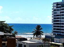 Apt. em Praia do Sul de Ilhéus，位于伊列乌斯的带停车场的酒店