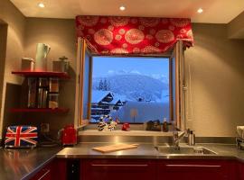 Stunning Luxury apartment in Central Klosters，位于克洛斯特斯的豪华酒店