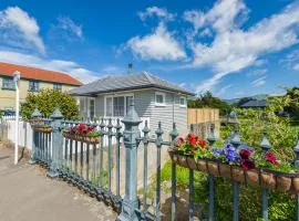 Lavaud Delight - Akaroa Holiday Home